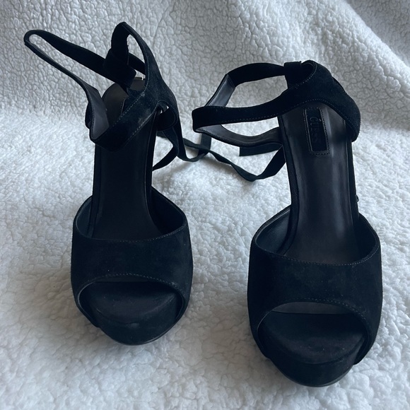 Guess Criss Cross tie sexy heels - Picture 1 of 8